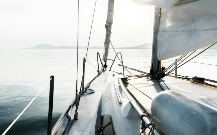  Ασφάλεια Σκάφους: Η Απόλυτη Προστασία για τις Θαλάσσιες Περιπέτειές σας